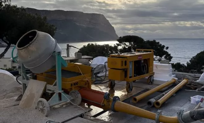 Location de pompe à béton mobile, Marseille, Azur Pompe