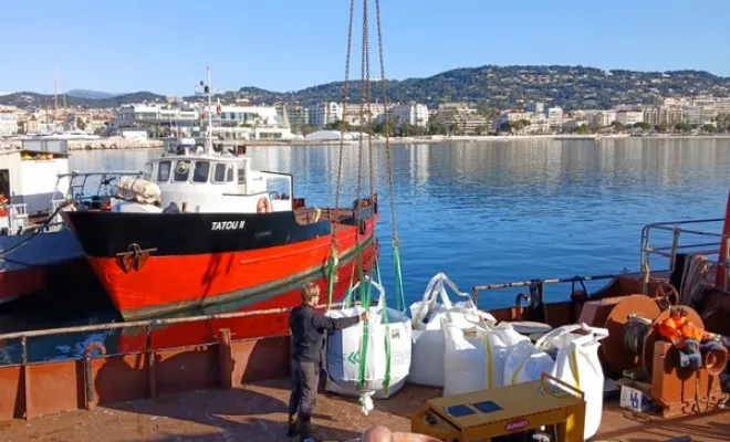 Location de pompe à béton mobile, Marseille, Azur Pompe
